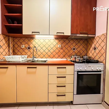 Center Family #propertly