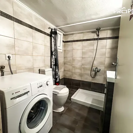 Center Family #propertly *